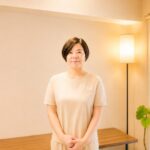 乳がん術後ケアを行う理学療法士