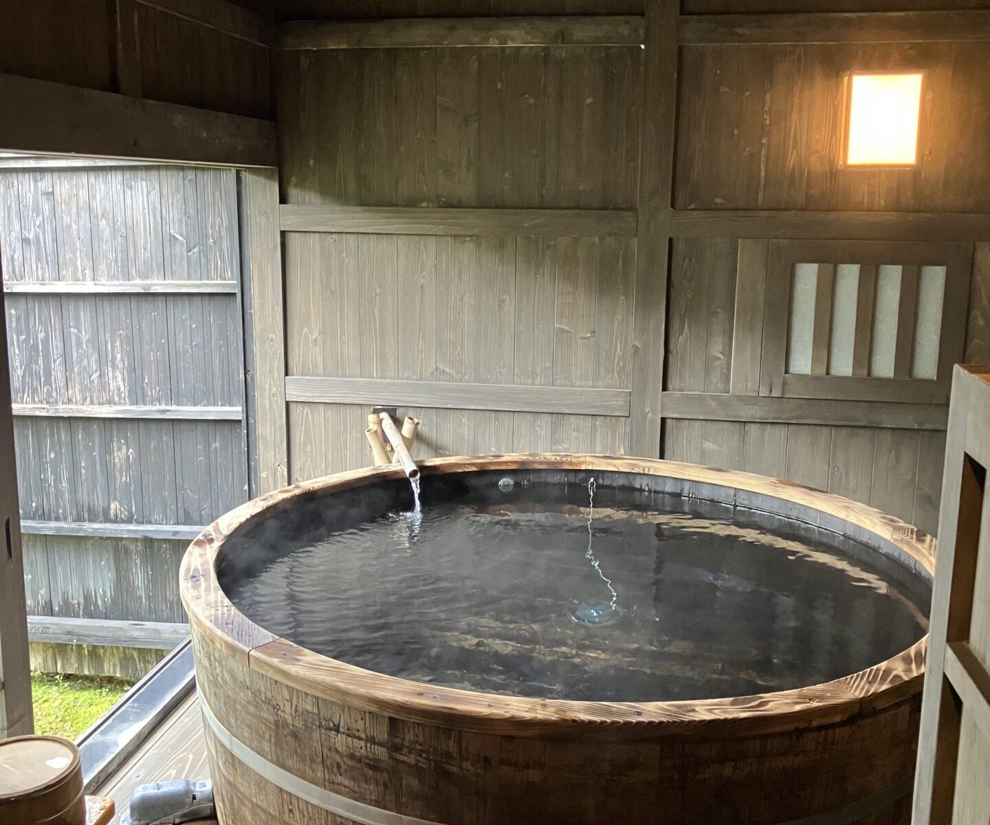 乳がん術後でも温泉旅行を楽しもう｜入浴着という選択肢があります