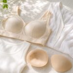 乳がん術後のブラ選びをイメージしたやさしい色合いの下着